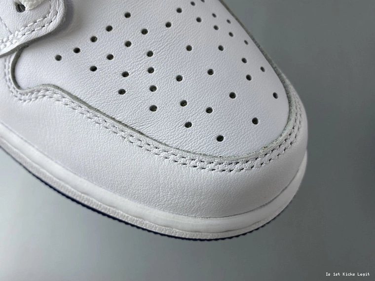 555088-106  Jordan Air “Metallic Navy 1 OG 0405